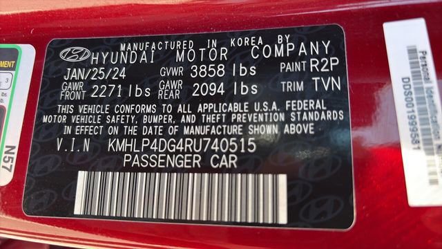 Used 2024 Hyundai Elantra Limited FWD image 15