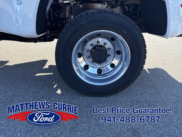 New 2027 Ford F450 Platinum w/ FX4 Off-Road Package AWD/4WD image 17