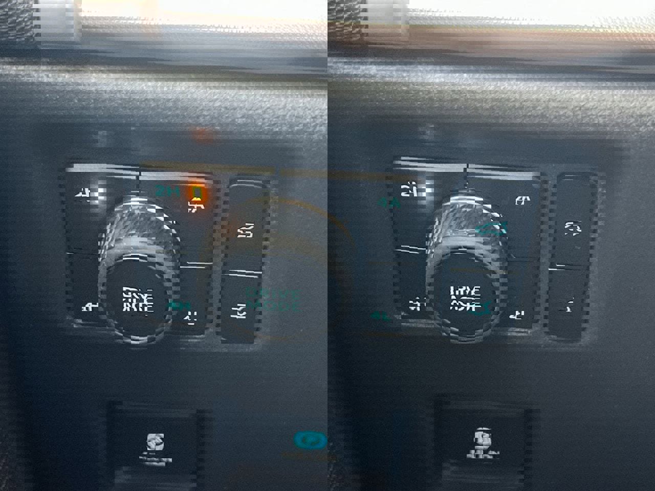 New 2025 Ford Expedition Platinum w/ Stealth Performance Package image 15