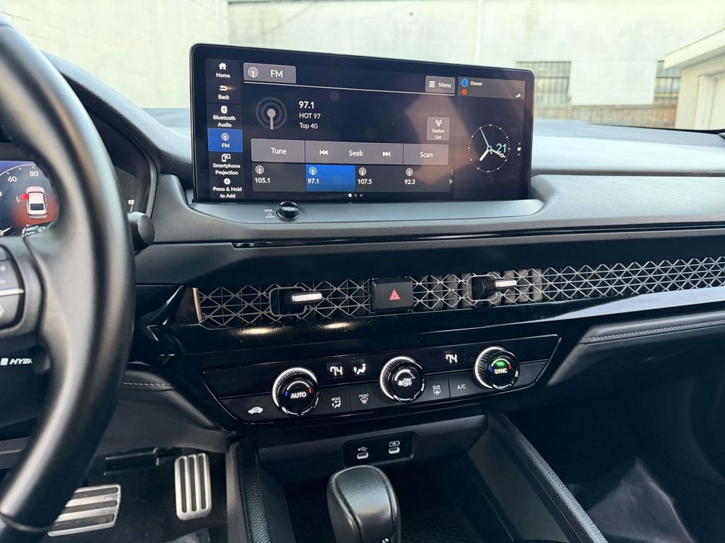 Used 2024 Honda Accord Sport image 23
