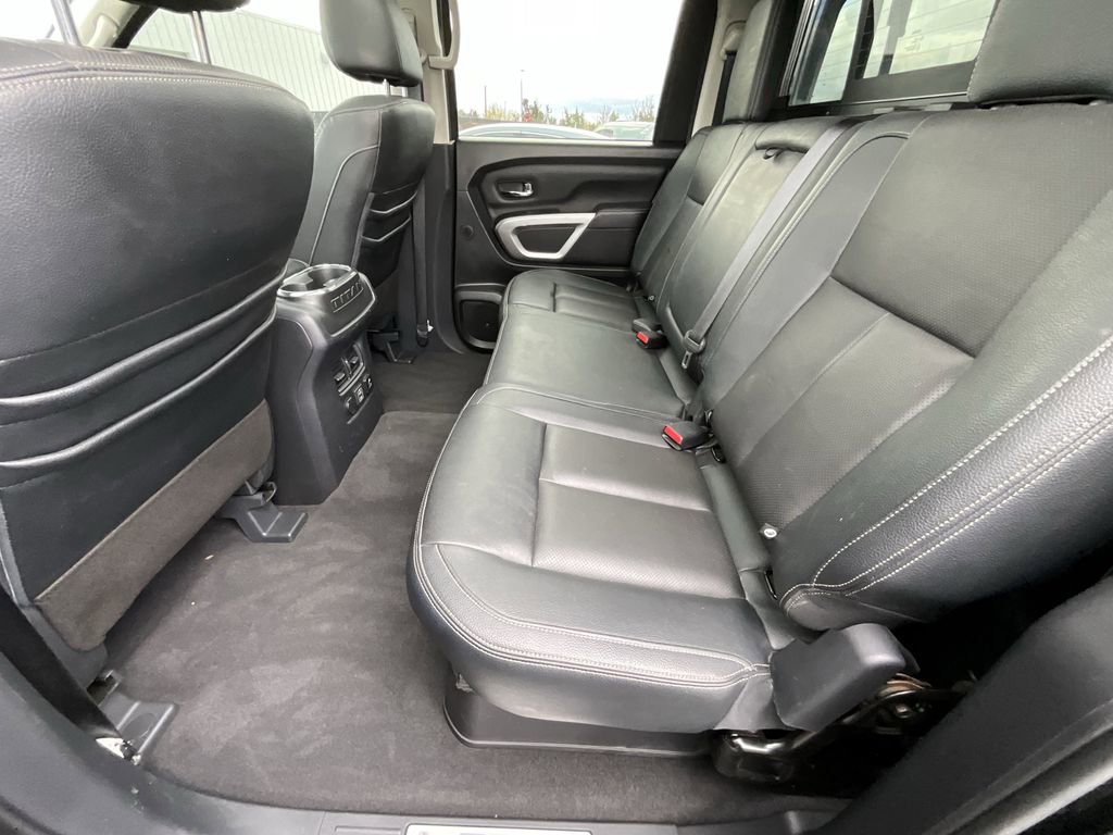 Used 2020 Nissan Titan SL w/ Moonroof Package image 29