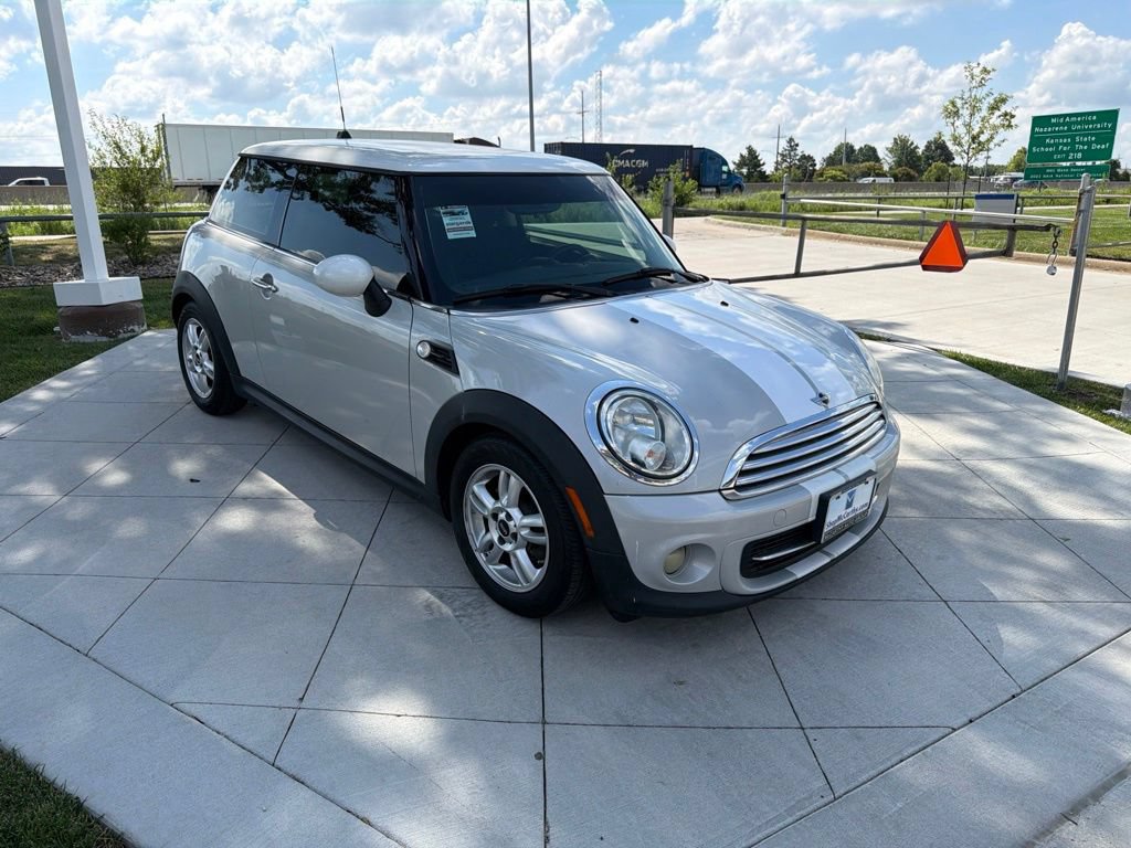 Used 2013 MINI Cooper Hardtop FWD image 2