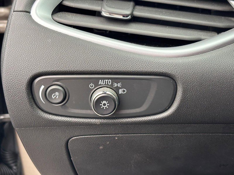 Used 2024 Chevrolet Malibu LS image 16