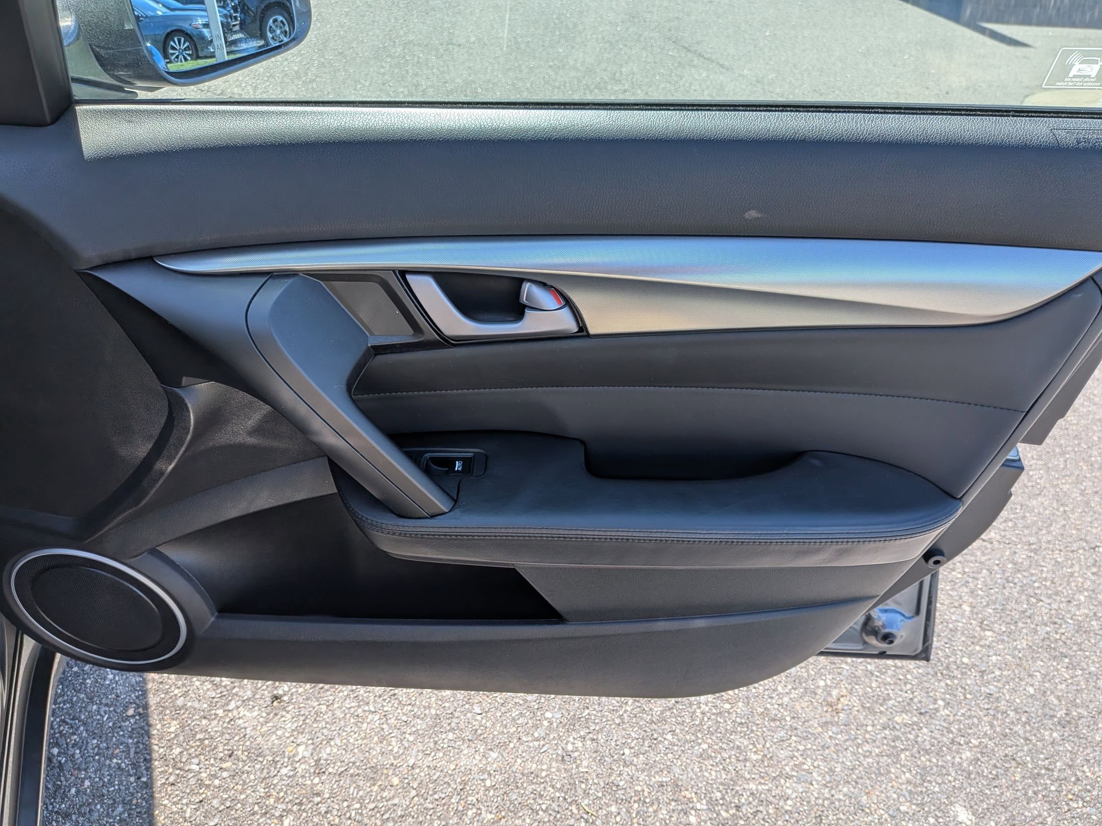 Used 2011 Acura TL w/ Technology Package FWD image 34