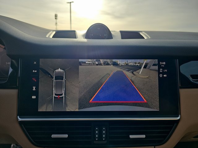 Used 2023 Porsche Cayenne image 22