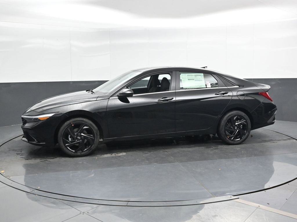 Used 2026 Hyundai Elantra SEL Sport Premium FWD image 8