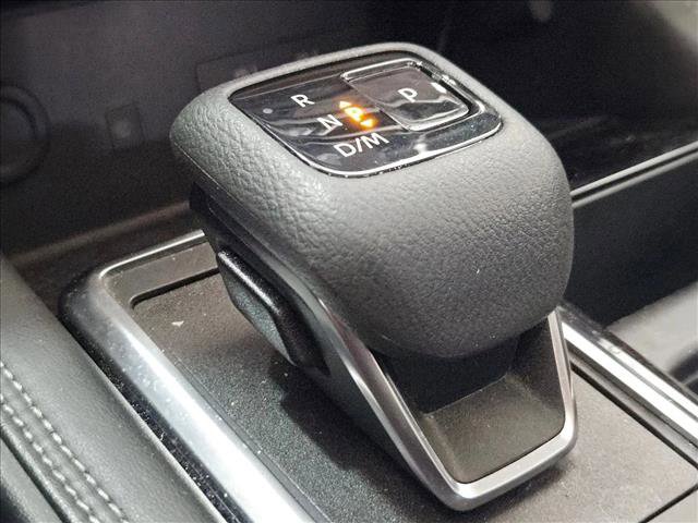 Used 2022 Nissan Pathfinder Platinum w/ Cargo Package image 12