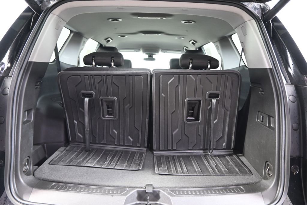 Used 2023 GMC Acadia SLE w/ Driver Convenience Package image 17