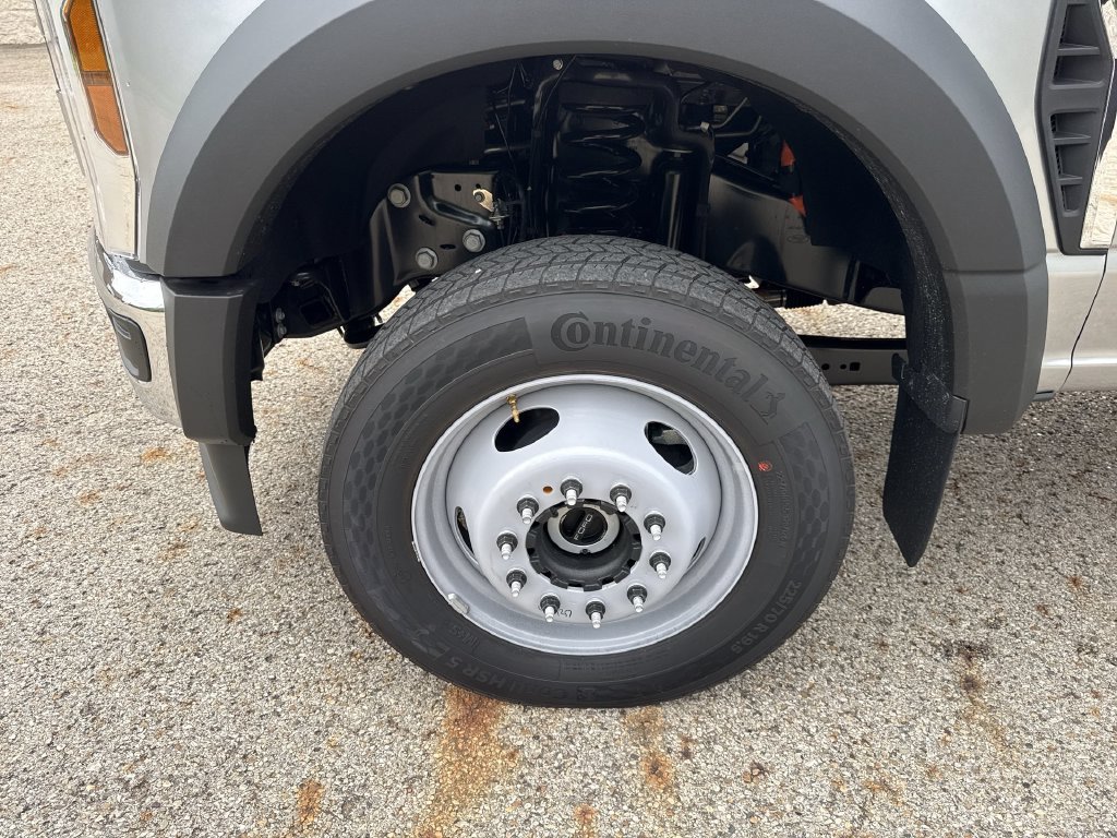 New 2027 Ford F550 4x4 Crew Cab image 18