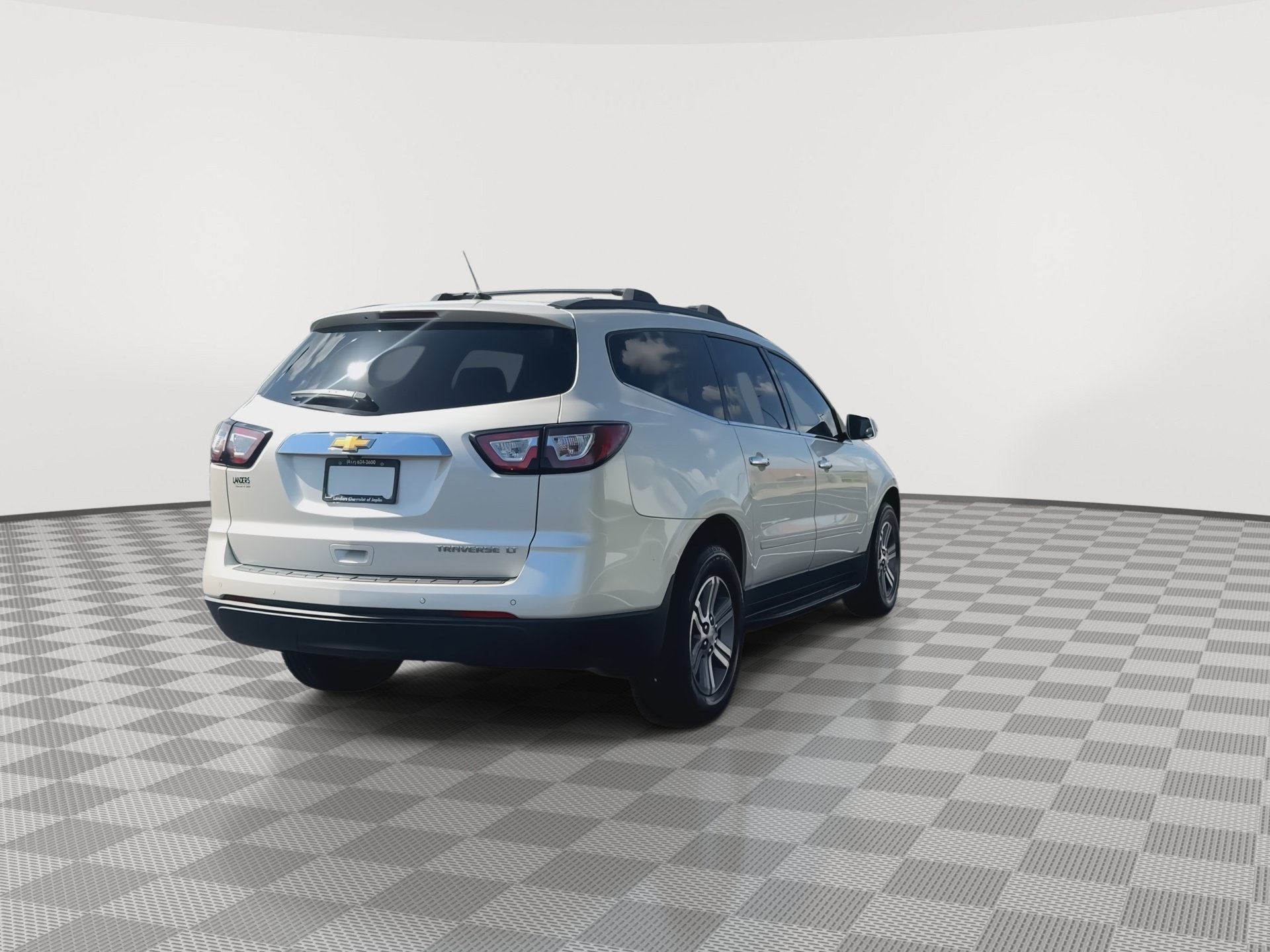 Used 2015 Chevrolet Traverse LT FWD image 8
