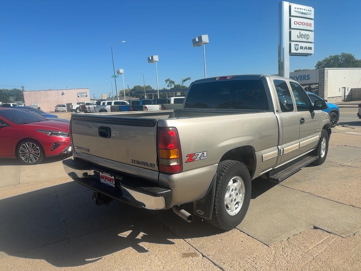Used 2002 Chevrolet Silverado 1500 LS w/ Off-Road Pkg AWD/4WD image 6