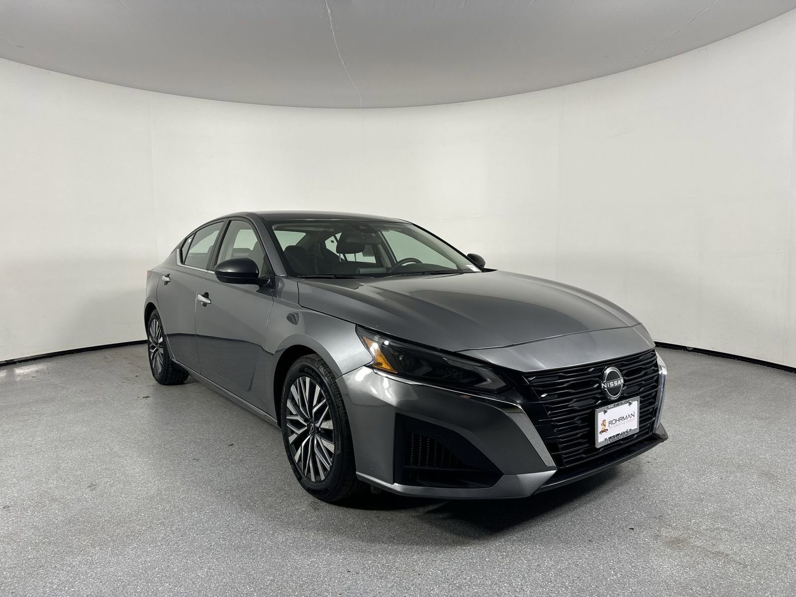 Certified 2024 Nissan Altima 2.5 SV image 3