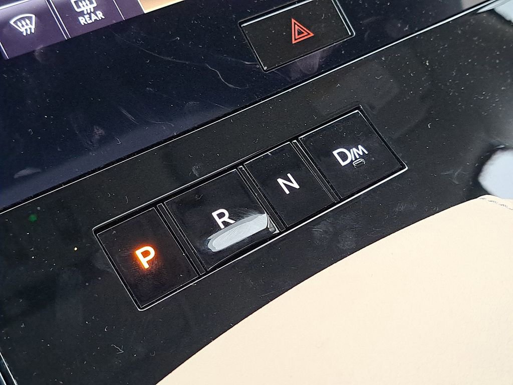 Certified 2025 INFINITI QX80 Pure w/ Cargo Package image 19