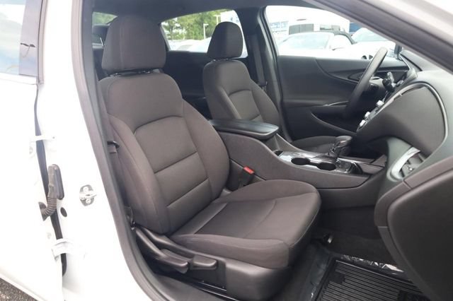 Used 2024 Chevrolet Malibu LT FWD image 19