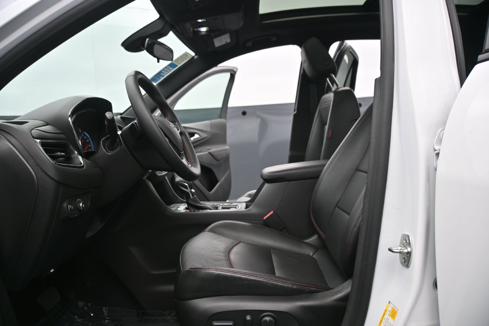 Used 2024 Chevrolet Equinox RS w/ RS Leather Package AWD/4WD image 20