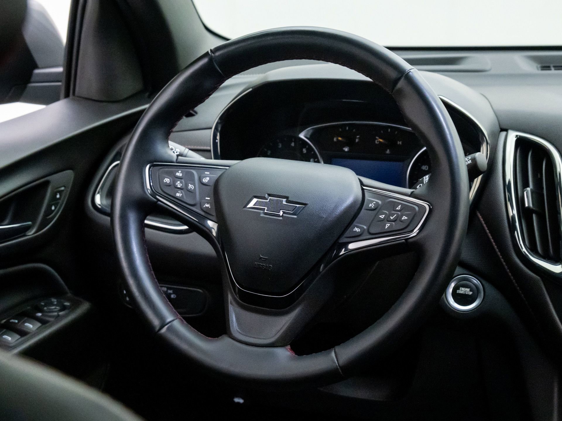 Used 2024 Chevrolet Equinox RS image 11