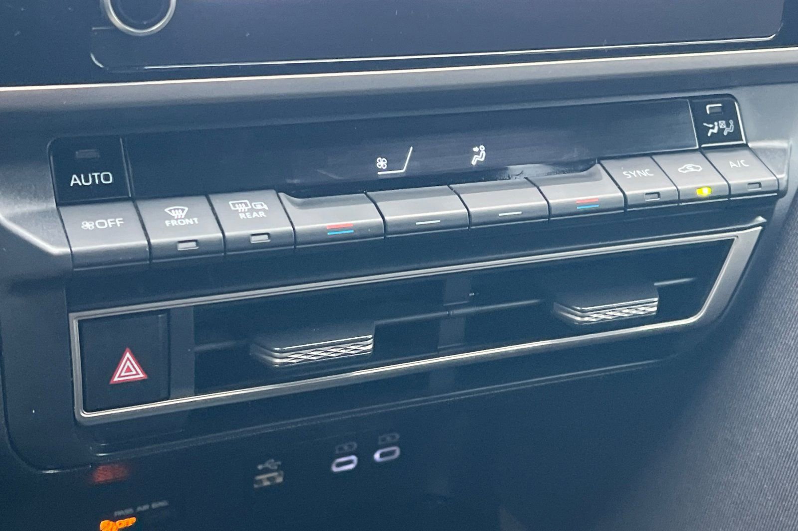 Certified 2025 Toyota Camry LE w/ Convenience Package image 16