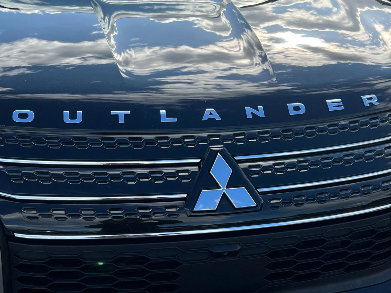 Used 2023 Mitsubishi Outlander SEL 40th Anniversary AWD/4WD image 35