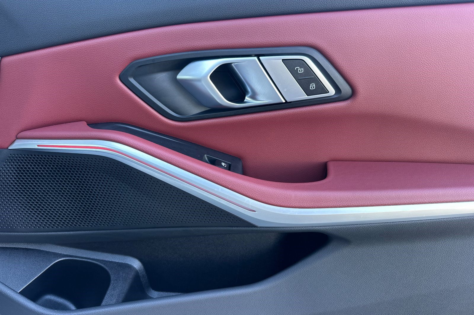 Certified 2022 BMW 330e w/ Premium Package image 20