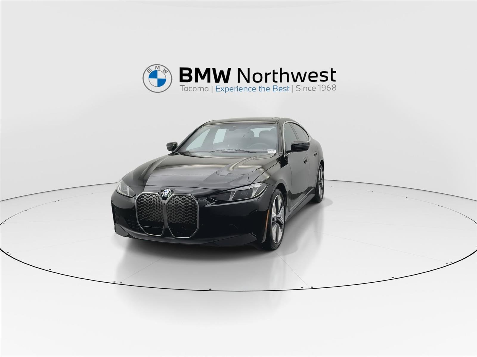 Used 2025 BMW i4 xDrive40i w/ Parking Assistance Package image 8