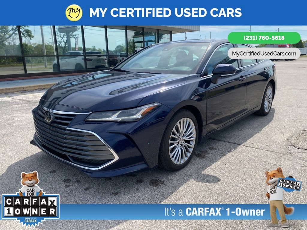 Used 2022 Toyota Avalon Limited FWD image 3