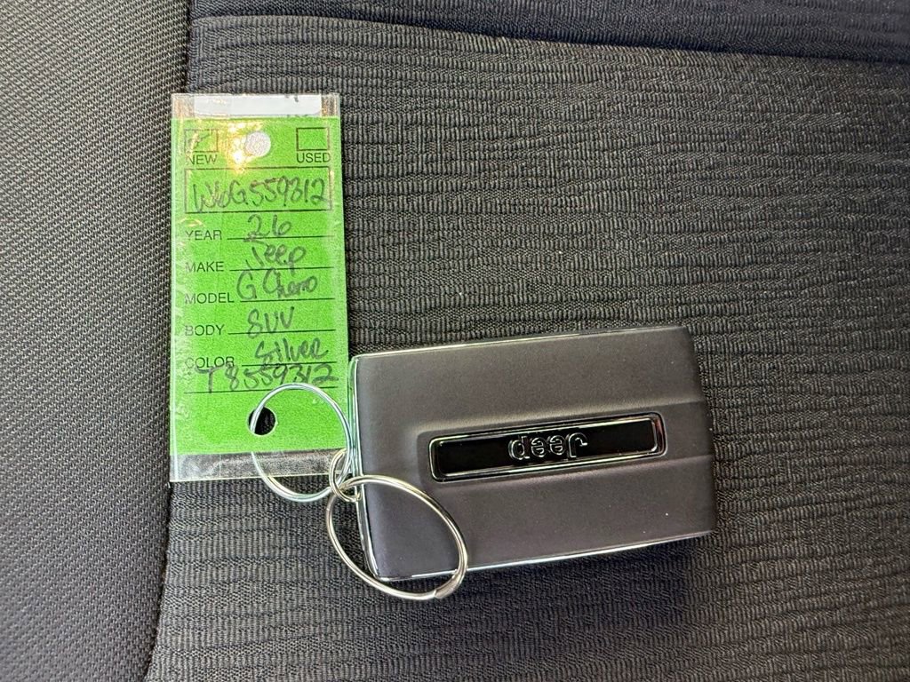 New 2026 Jeep Grand Cherokee L Laredo image 37