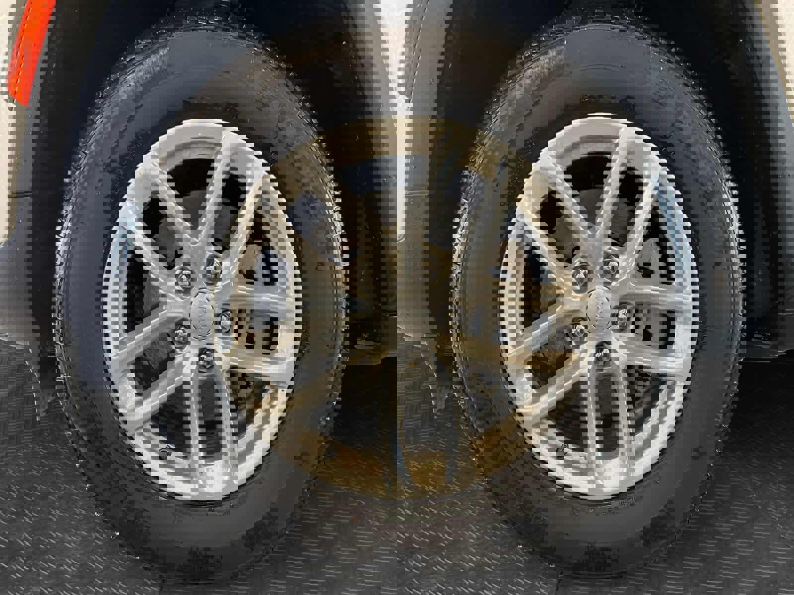 Used 2025 Jeep Grand Cherokee Laredo X image 15