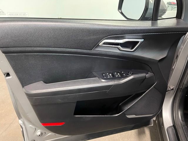 Used 2024 Kia Sportage LX image 20