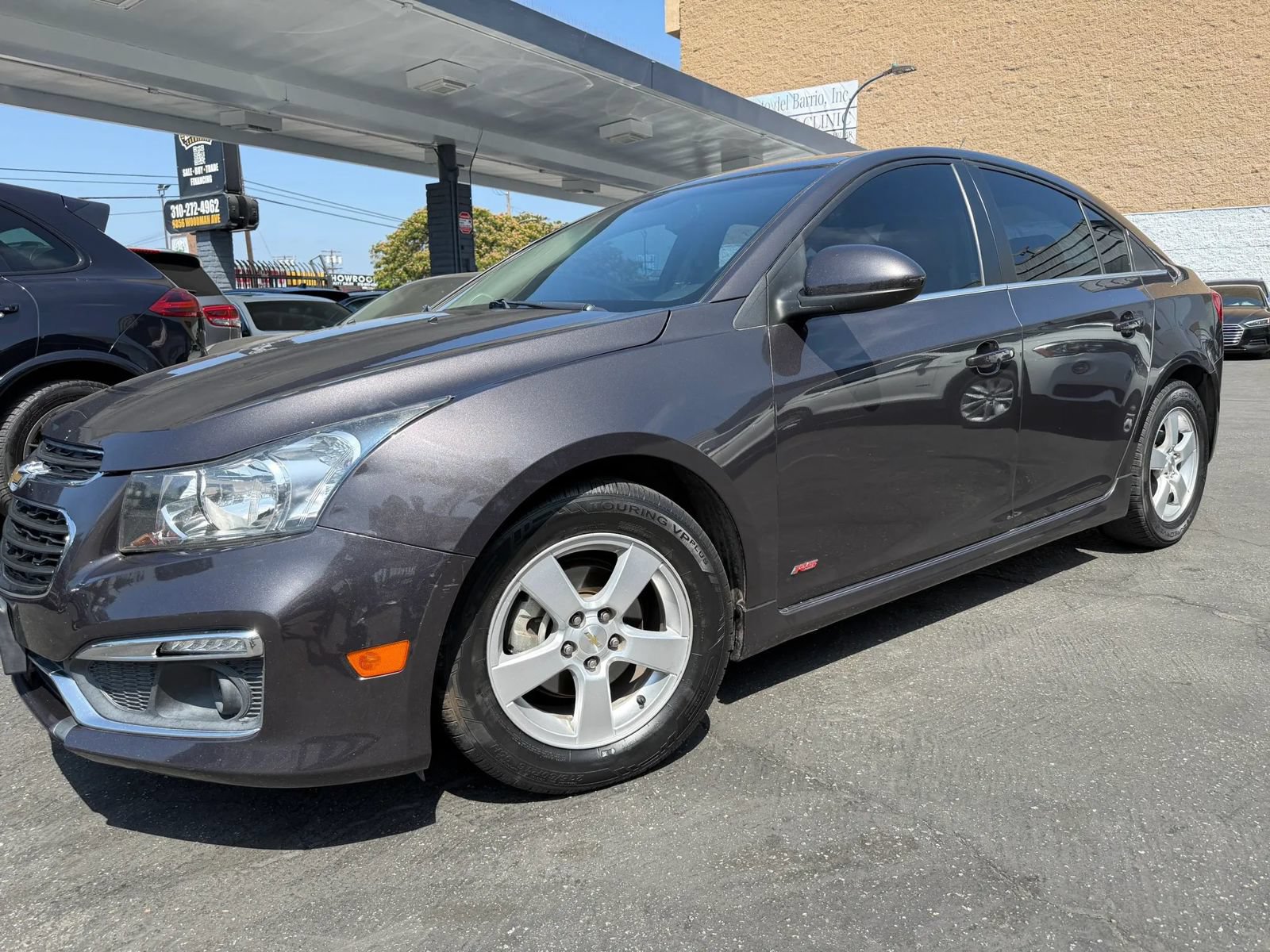 Used 2015 Chevrolet Cruze LT w/ Sun And Sound Package FWD image 6
