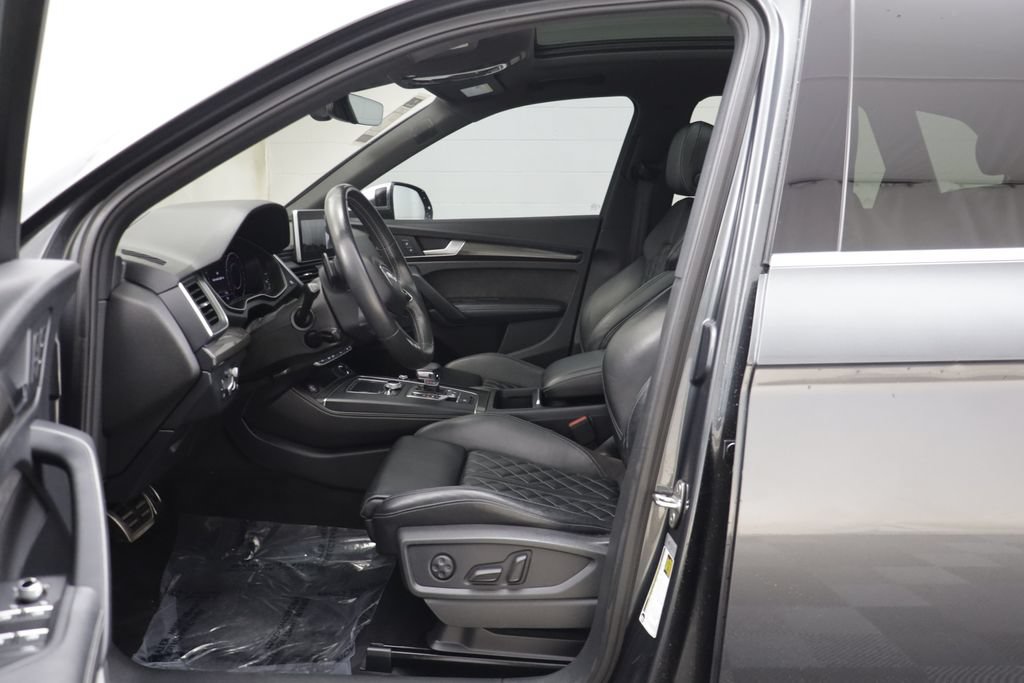 Used 2018 Audi SQ5 Prestige w/ Prestige Package AWD/4WD image 5