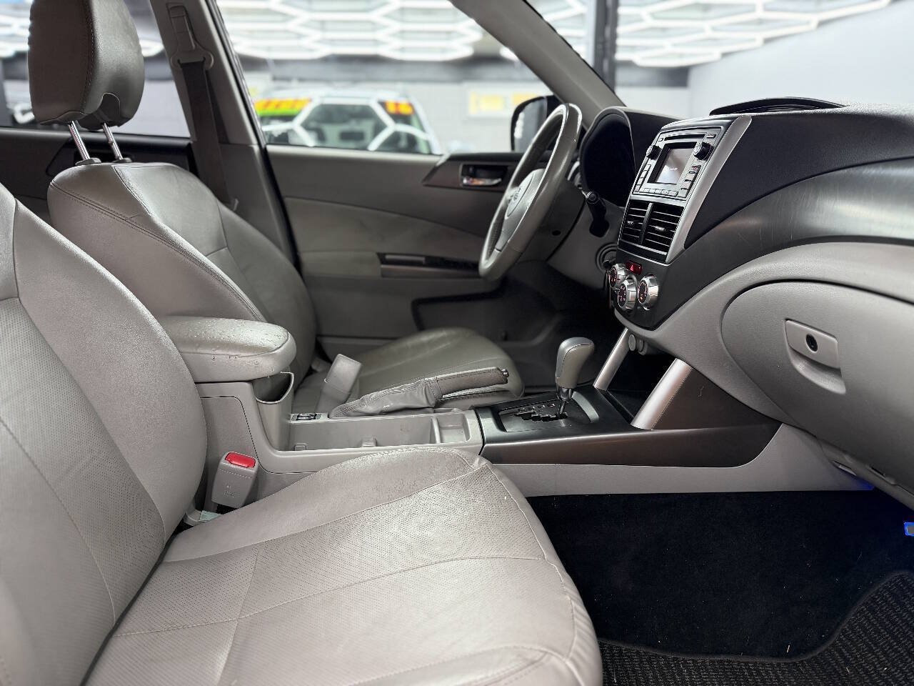 Used 2013 Subaru Forester 2.5X Limited AWD/4WD image 5