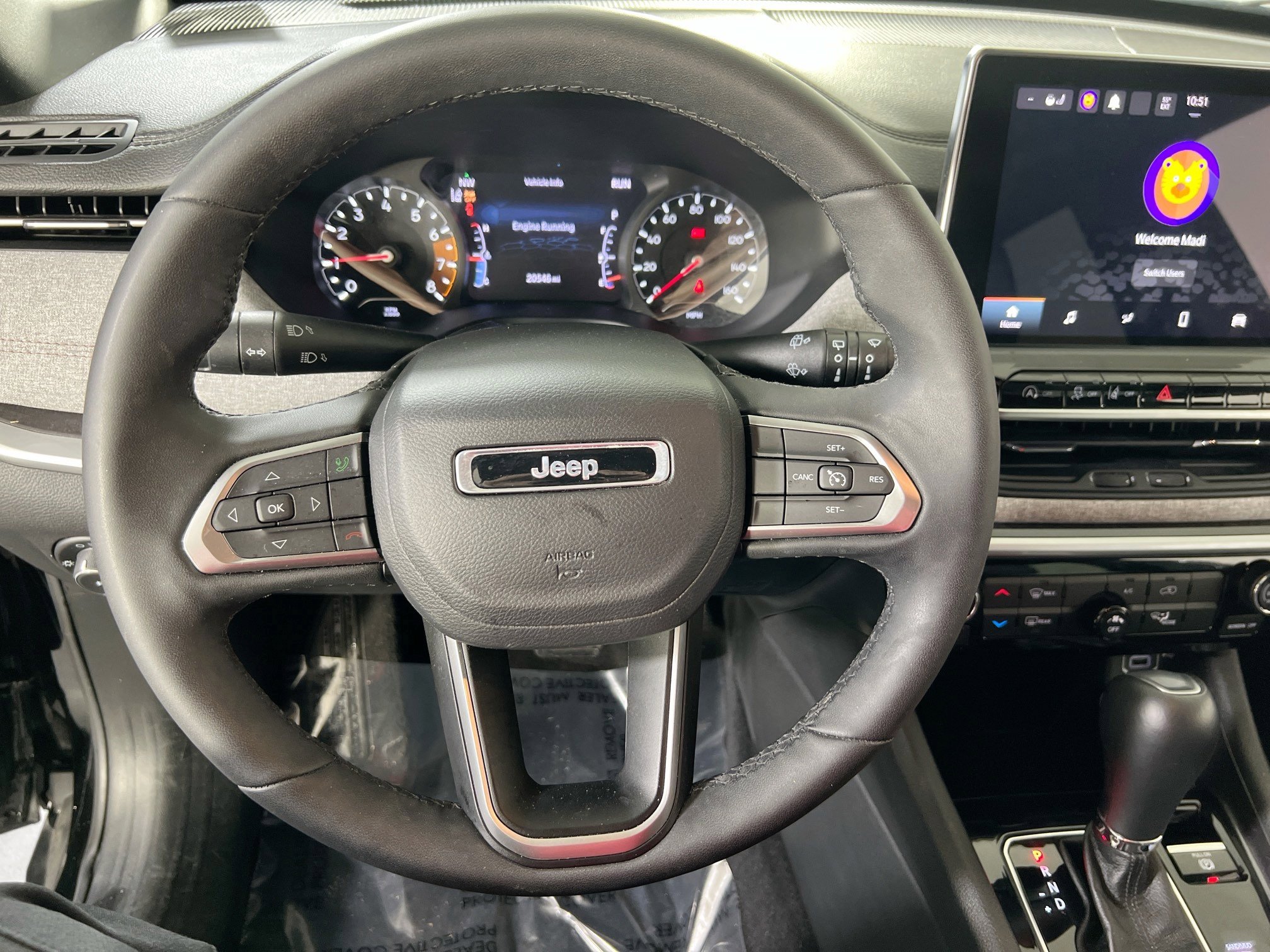 Used 2023 Jeep Compass Latitude w/ Sun and Sound Group AWD/4WD image 11