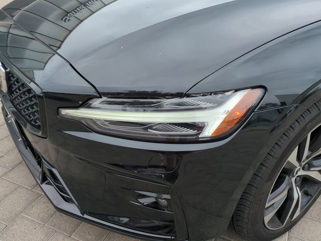 Certified 2025 Volvo S60 B5 Plus AWD/4WD image 9