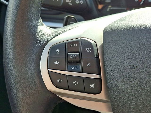 Certified 2021 Ford Explorer XLT w/ Equipment Group 202A image 17