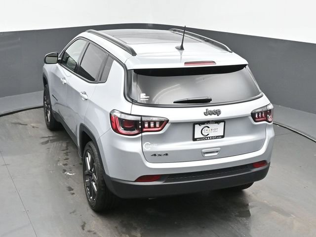 New 2026 Jeep Compass Latitude w/ Sun and Sound Group AWD/4WD image 41