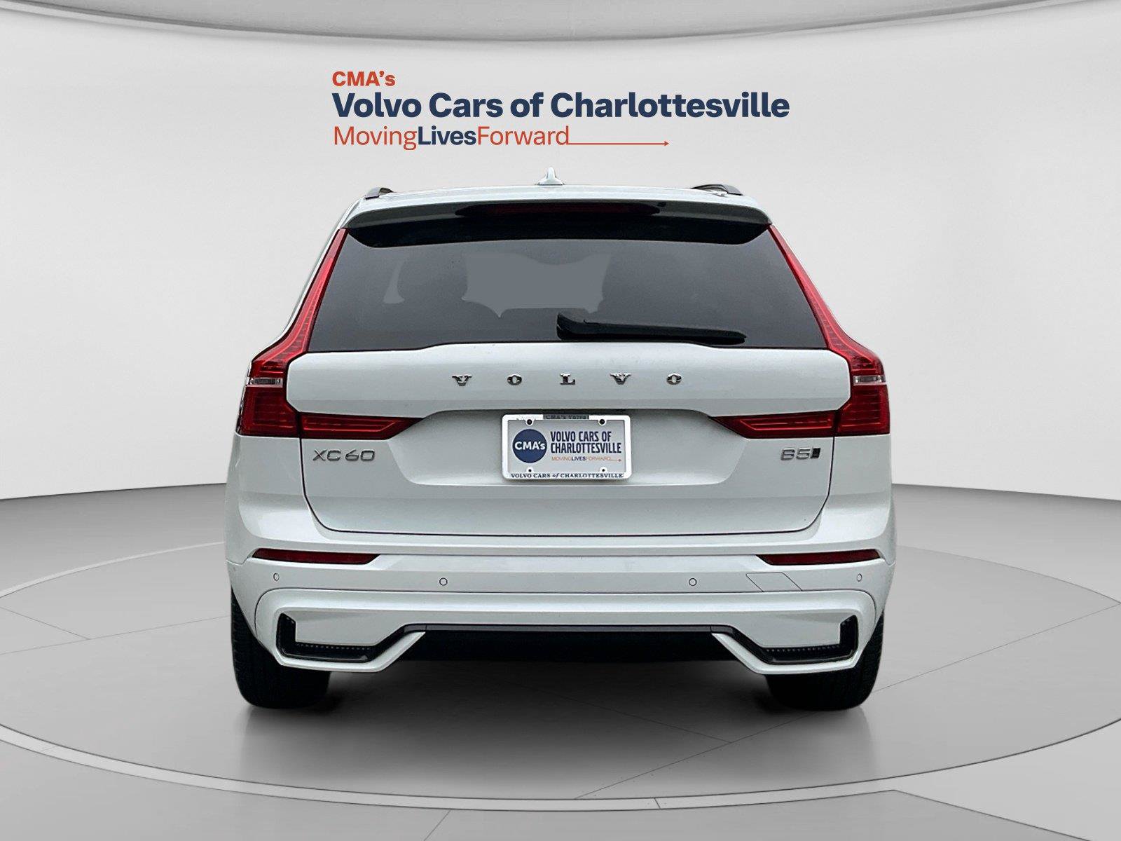 Certified 2024 Volvo XC60 B5 Plus w/ Climate Package AWD/4WD image 4