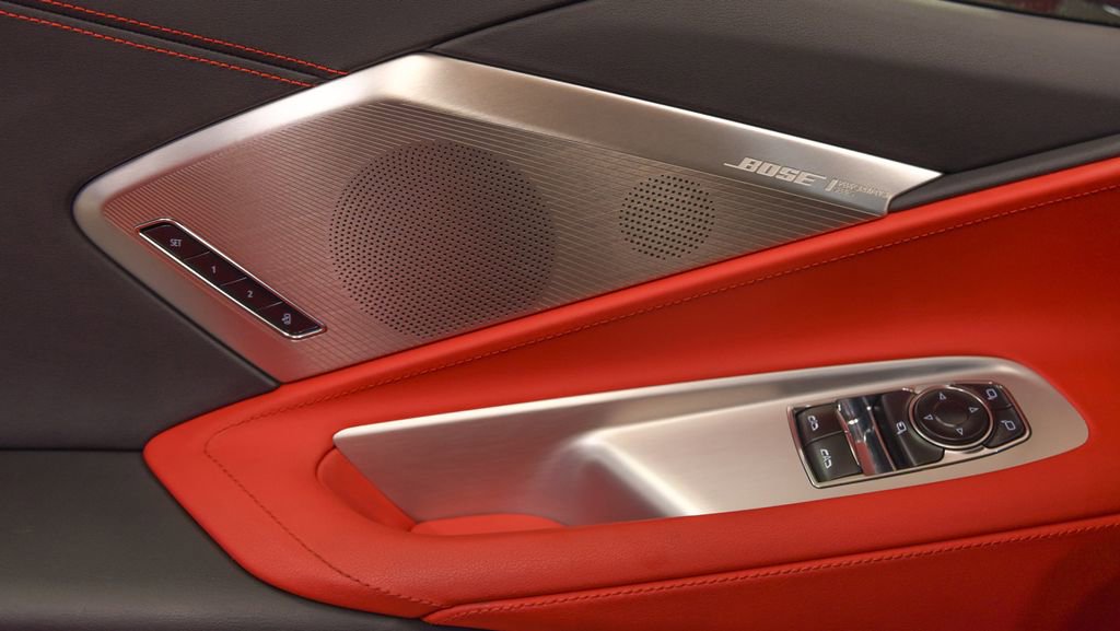 Used 2021 Chevrolet Corvette Stingray Preferred Cpe w/ 2LT image 31