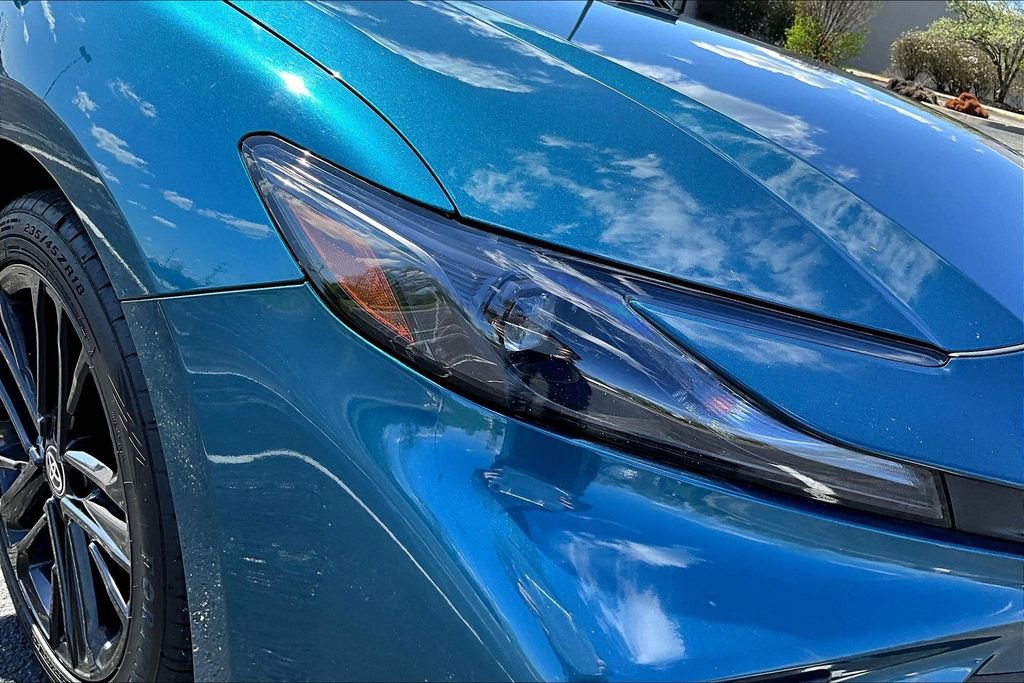 Used 2025 Toyota Camry SE image 29