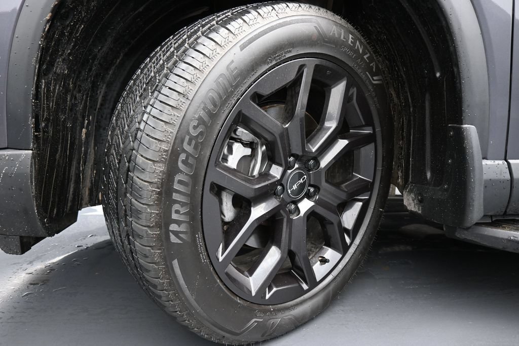 Certified 2025 Honda Pilot Touring image 16
