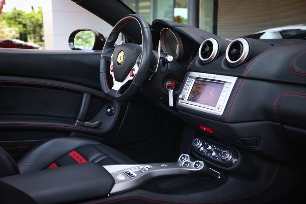 Used 2011 Ferrari California RWD image 48