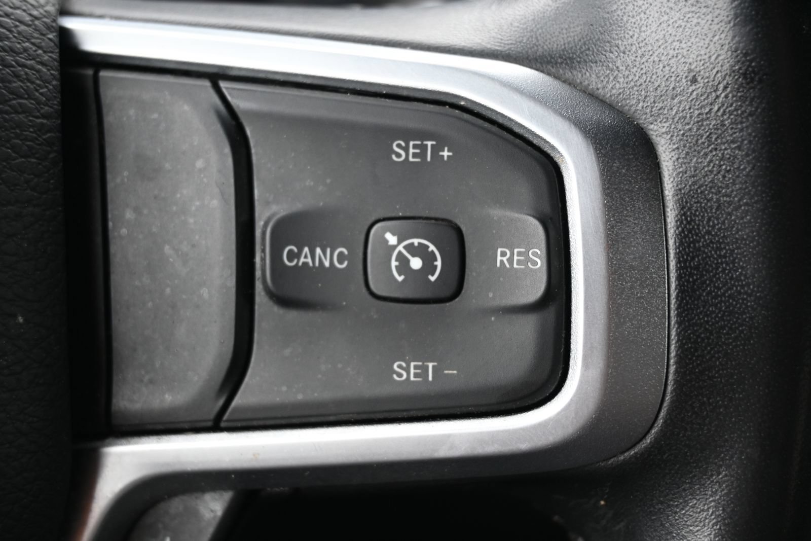 Used 2024 RAM 3500 Big Horn AWD/4WD image 16