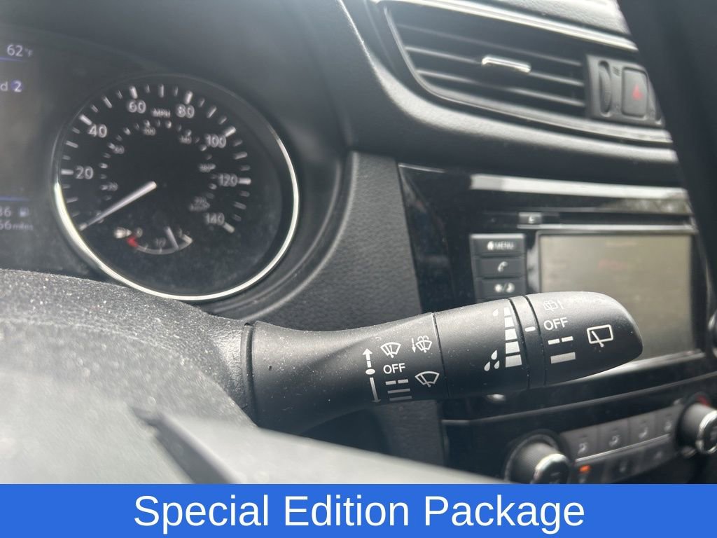 Used 2020 Nissan Rogue S w/ Special Edition Package image 13