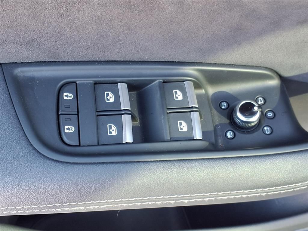 Used 2025 Audi SQ7 Prestige image 20