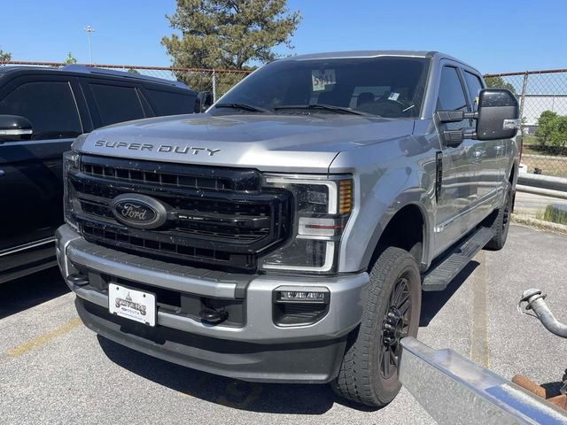 Used 2022 Ford F250 Lariat w/ Black Appearance Package image 9
