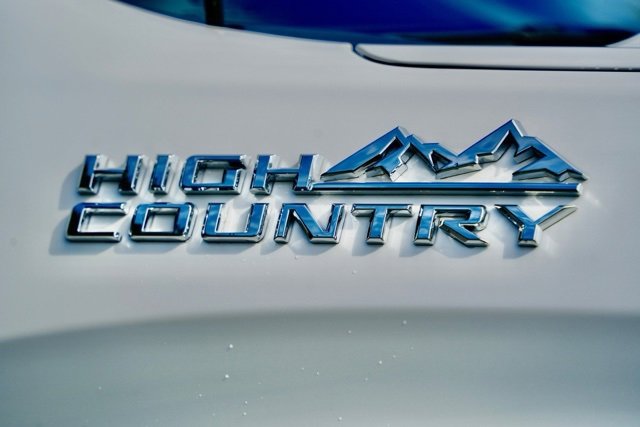 Used 2025 Chevrolet Silverado 1500 High Country w/ Technology Package image 16