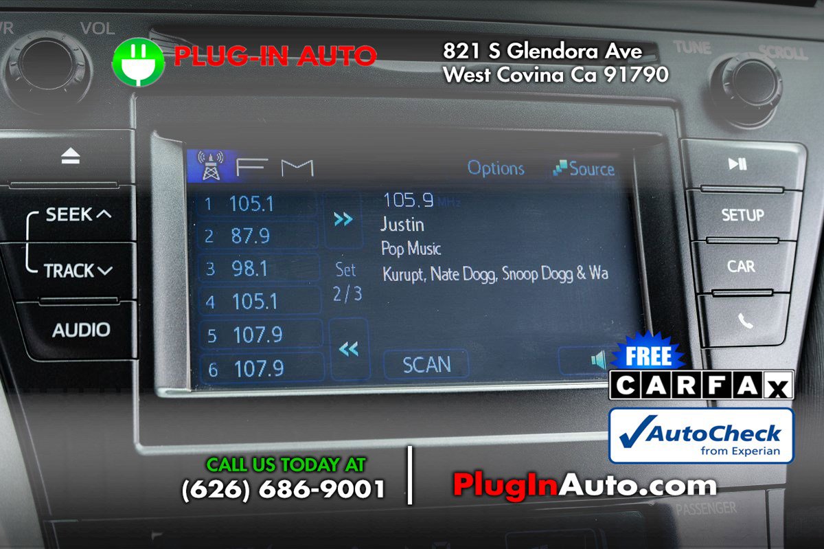 Used 2013 Toyota Prius V Two FWD image 21