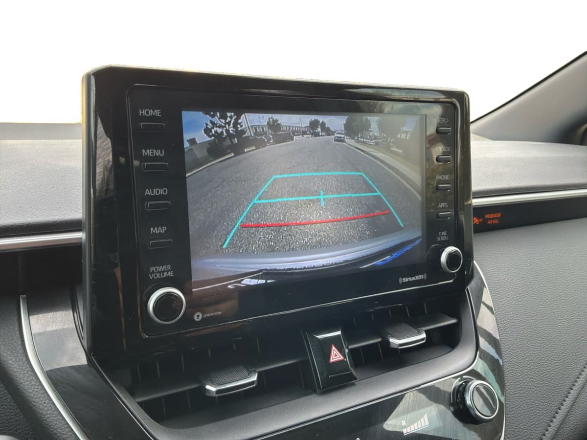 Used 2022 Toyota Corolla SE w/ SE Premium Package FWD image 13
