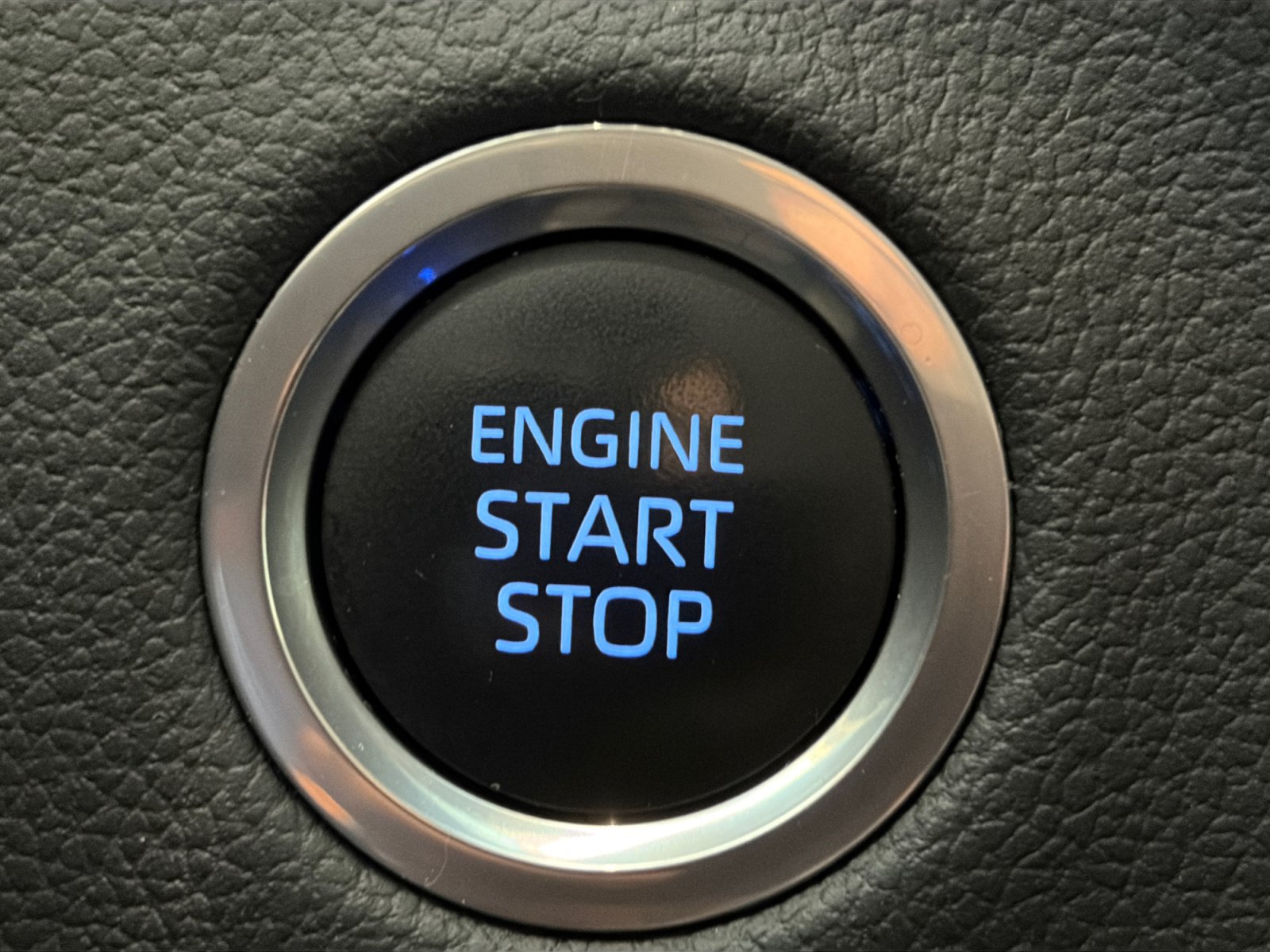 Used 2024 Toyota Tundra Limited AWD/4WD image 21