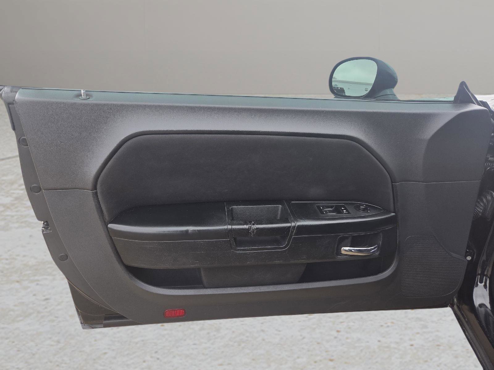 Used 2014 Dodge Challenger R/T w/ Blacktop Package image 15