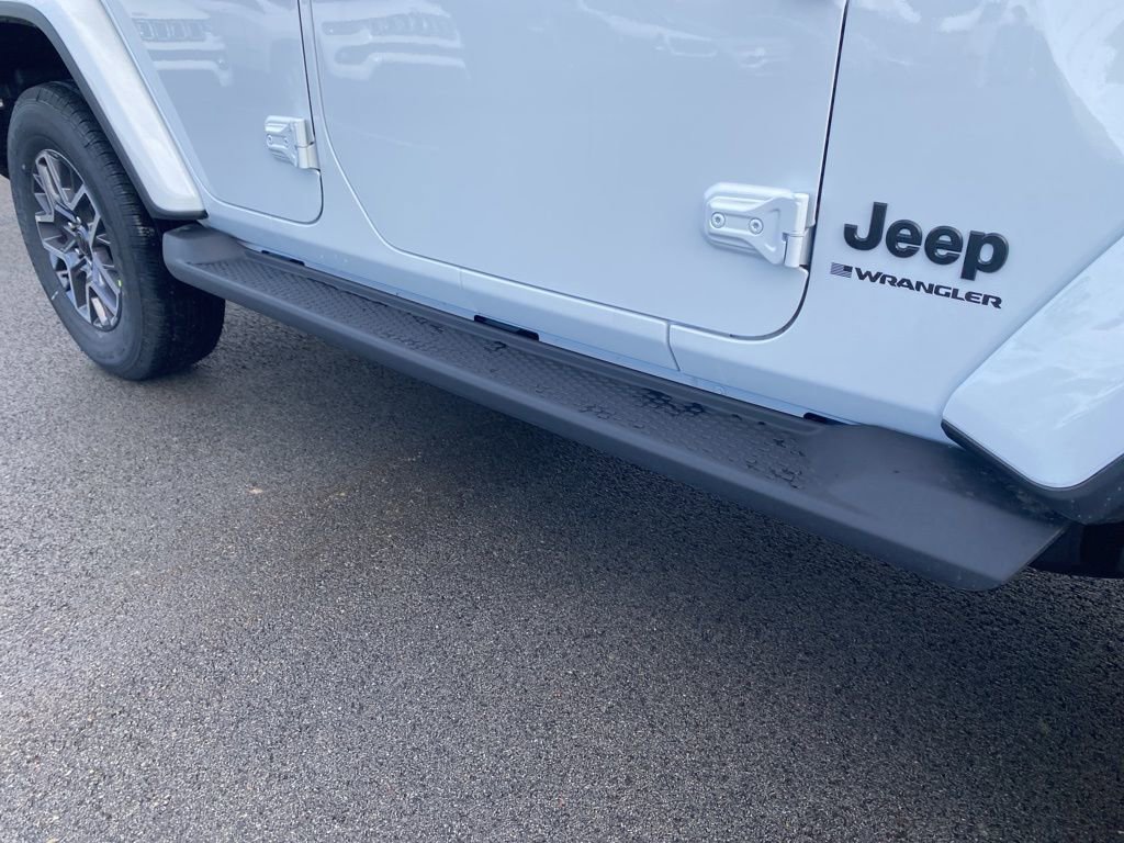 New 2026 Jeep Wrangler Sahara image 10